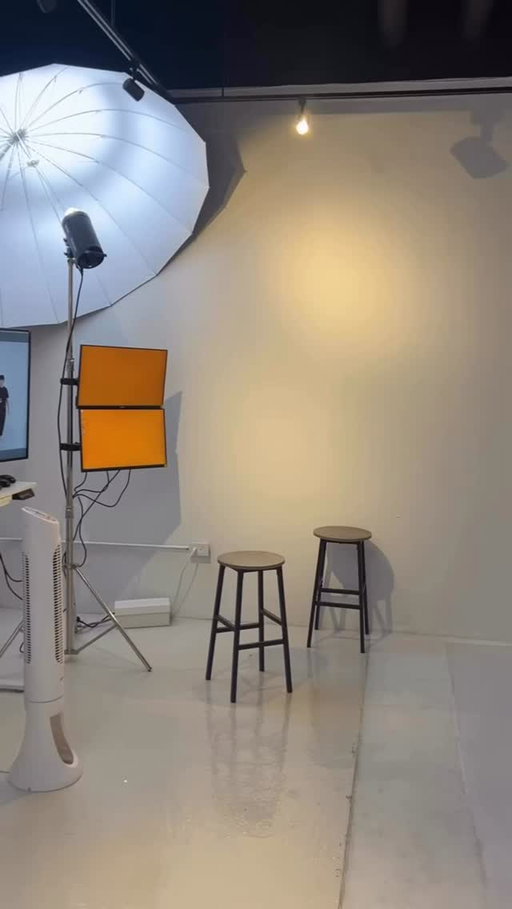 📍3 GTA Locations | From $79 | 30 or 60minute
⠀
Take any types of professional shots without a photographer at STUDIObyU. Experience our easy-to-use professional cameras, lighting, backdrops, and props. Just click the remote and capture your favorite moments.
⠀
Each session includes:
• All digital photos
• 6 professional edits
• 6 prints or more
⠀
Book your session anytime on our website!
