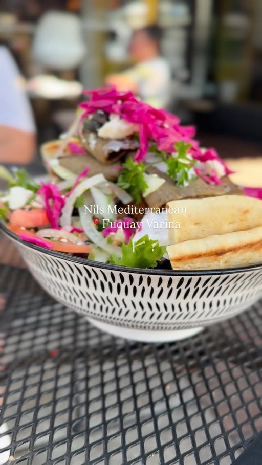It’s no secret @nilsmediterraneancuisine is one of my absolute favorite places in Fuquay Varina. 🤩 With another location in downtown Angier as well. I am obsessed.