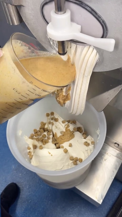 Come #BehindTheScoop with us to see what makes Knot Your Average Dough so crave-worthy! 🥨🍪

Creamy cookie dough-flavored ice cream, swirled with a salty pretzel ripple and packed with cookie dough chunks, perfectly sweet, salty, and unforgettable 😉