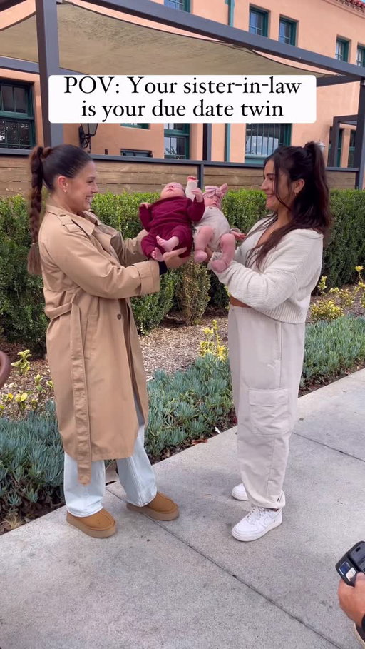 Still not over the fact that my sis in law @lizlovery and I were due date twins… and now our babies are almost 5 months old 🥹 Like, what were the odds??

I love that we’ll have cousins so close in age!
