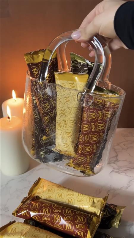 No hiding what's in our bag 👜 ​

​#magnumicecream #whatsinmybag #sweettreat