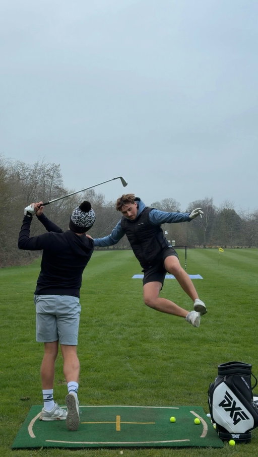 Can Max go back to back wins?! #golf