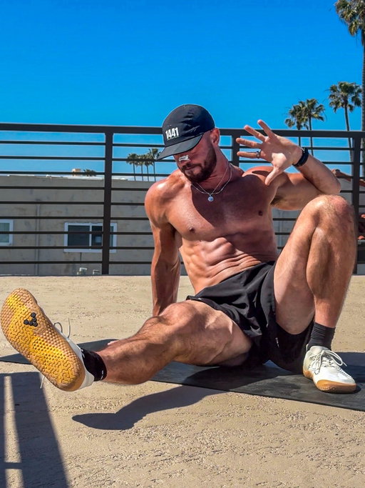 5 Mobility moves I’m implementing… 🙆🏻‍♂️

Honesty hour: I don’t do enough mobility and if I’m going to make it to the start line healthy for this 100 mile race in August, I better get jiggy with the mobility. 😅
——
Here are 5 of my favorite moves for overall mobility with a focus on hip health. 👌🏼 You will also get solid core work as well as shoulder/scapular health mixed in. 

And honestly, whether you’re training for something wild or not, we all need more mobility in our lives…

Try this in the mornings to get your day going as well (sets/reps on screen are only suggested; there’s no crazy protocol…just feel good)! 
——
👟: @vivobarefoot Motus Strength II (I’ve been wearing these for 2+ years…I swear by them barefoot training)

+1