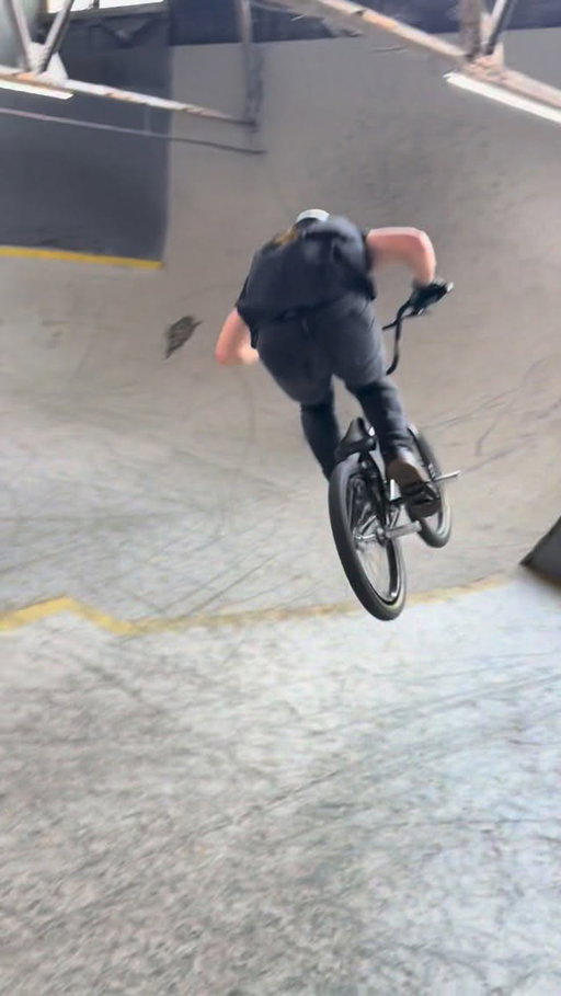 Having some fun @raysmtb today. I’ve never seen anyone do this line before, the poles above make it tough! 🎥- @justindowell_bmx  @rockstarenergy @kaliprotectives #bmx #cleveland #ohio #raysmtb #skatepark