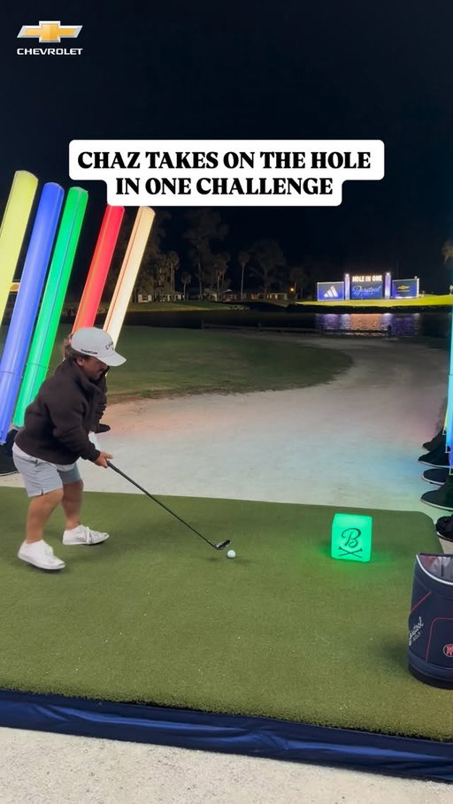 CHAZZY! The man got hot once he took the fleece off... Two DARTS inside of 3 feet! 🎯

Hole In One Challenge presented by @Chevrolet #Ad