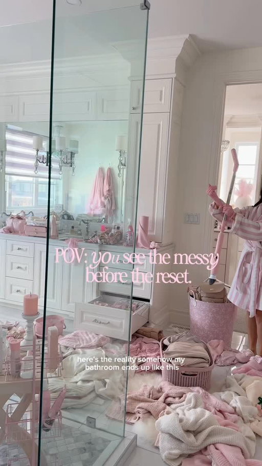 MAJOR transformation!!🎀🫧✨
Nothing better than resetting my favorite part of the house.🤍Anyone else love a good reset?✨