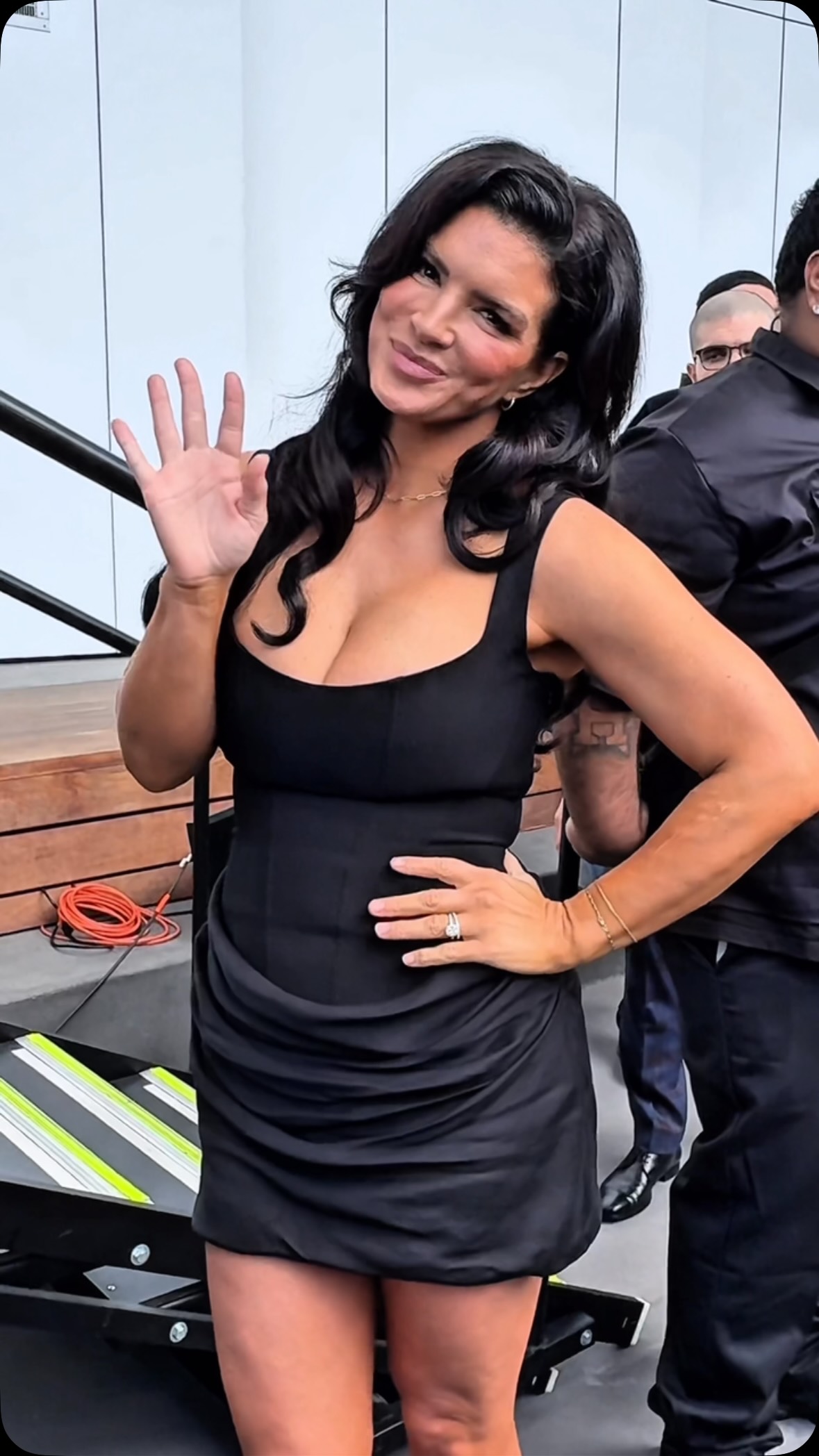 We don’t know which version of @ginajcarano we like more.👊👑 

Saturday, May 16th
LIVE only on Netflix
Intuit Dome - Los Angeles, CA
#RouseyCarano 
#ginacarano #mostvaluablepromotions
