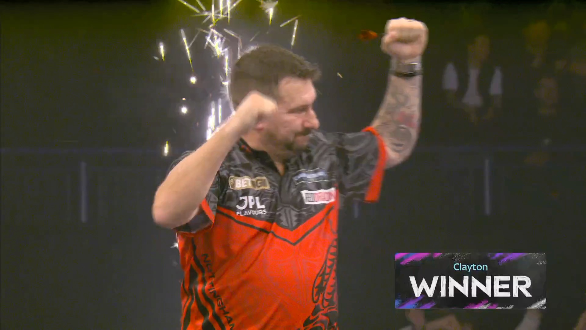 CLAYTON WINS ANOTHER QUARTER-FINAL 🐿️

Jonny Clayton wins his SIXTH opening match on the spin in this year's Premier League, as the Welshman takes six of the last seven legs to down Michael van Gerwen 6-3!

📲 bit.ly/NewPDCApp
#PLDarts | QF2