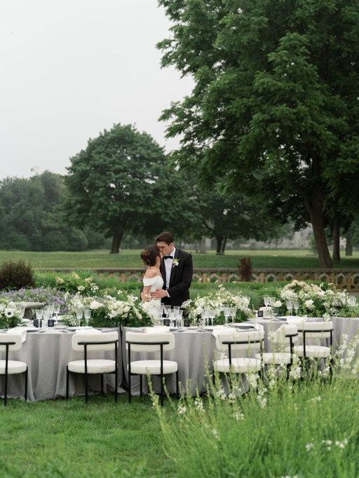 Em & Sean🤍
•
•this whole shoot was beautifully prepared by the very talented Samantha @sarueeventdesign thank you so much for asking me to be a part of such an amazing day❤️
•
•planner: @sarueeventdesign 
•rentals @partyrentalltd 
•venue: @sandsptevents 
•models: @em_ellison 
•hair: @neenwilsonhair 
•photography: @kristynmehlphoto
•dress: @weddingangelsbridal 
•
•
#longislandwedding #longislandweddingphotographer #newyorkwedding