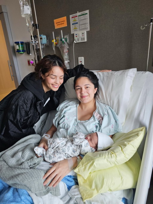 I’m an auntie! love my family so much, can’t wait to play games with him someday lol :’)