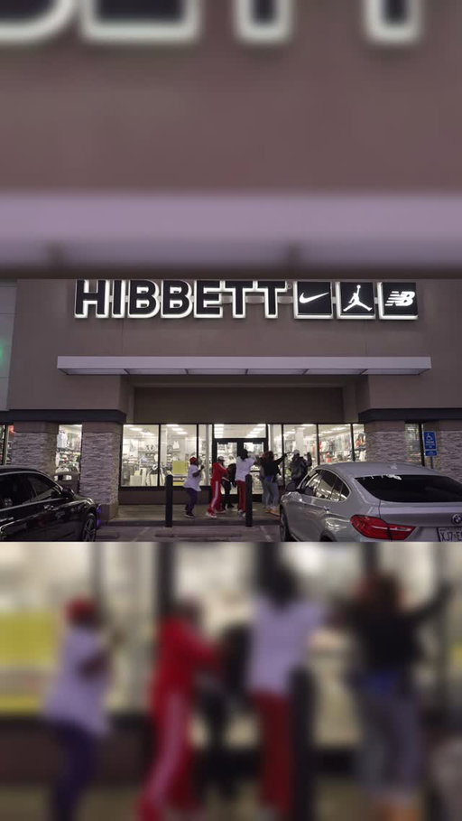 WE WORKED AT @hibbettofficial FOR A DAY! 🤦🏾‍♂️😂Make sure yall pull up to @hibbettofficial to get yall AirForce1’s for 314 Day!!! And Pull up to the Hibbett Block Party on 314 Day starting at 12pm! 

🎥: @ihavfavour #OnHood #314Day #Airforce1 #STL