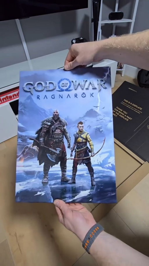 #ad 
Happy friday Gamers!! 🎮 

The Displate Metal posters are on another level! 
I have had thier Metal posters in my Game room for a few years now. And now adding even more thanks to @displate for sending these beautiful work of art! 

Lilith - matte (L) 
Helldivers - gloss (m)
God of war - Textra (m)
Space marines - gloss (m)
 
See thier website, they have sooo many to choose from! 

🌐 www.displate.com 

Happy gaming 👊 
.
.
Like ✅️
Share↗️
Comment✏️
Follow @eastcoastgamerz 👈
Photos and videos taken with the @samsungcanada galaxy S24 Ultra 📸 🎥
#displate #metalposters #gameroom #videogames