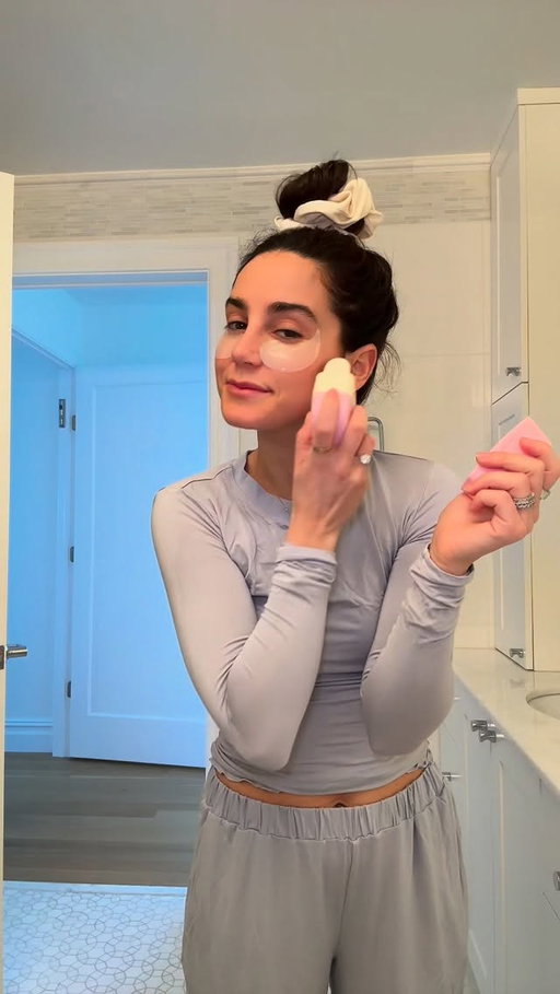 ok real talk… Is anyone obsessed with chomps as much as me?! 😂 anyways enjoy this morning routine with me @chomps #chompspartner