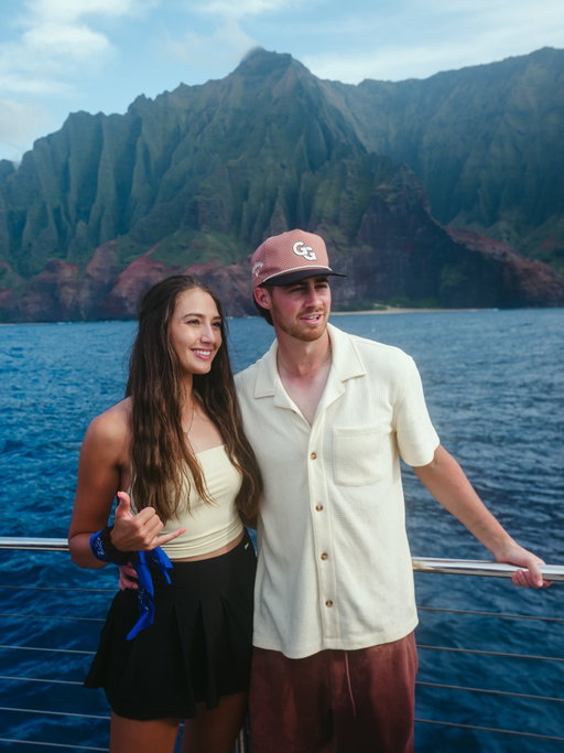 Good Good SURVIVOR was one to remember, wow 🤩 What an incredible week in Kaua’i with the squad! Can’t wait for this content to come out… you all are going to LOVE it 🌺🌴🌊🏌️‍♀️
•
Huge shoutout to @timberskauai and @golfhokuala, @poipubaygolf, @princevillemakai, & @capt.andys for hosting us 💟
•
•
#golf #goodgood #hawaii #kauai #golfgirl