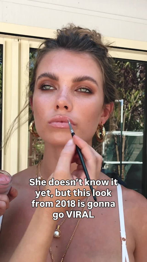 Recently found these videos of the look that inspired the term ‘Latte look’ … would you wear this makeup? Has it withstood the test of time? lol 

#lattemakeup #aussieglam #taniellejai

makeup for @cendre.co with @carleneraschke
