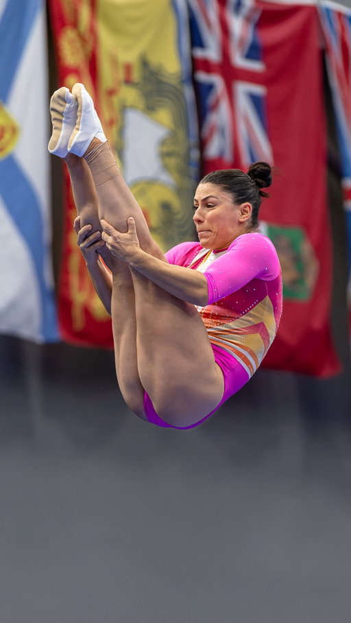 When Sophiane Méthot hits her routine, you just watch and smile 🔥 

——

Quand Sophiane Méthot exécute sa routine, on ne peut s’empêcher d’admirer et de sourire 🔥 

#elitecanada #gymcan #trampolinegymnastics