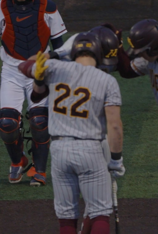 Richter breaks the tie!

#Gopher⚾️ | #SkiUMah〽️