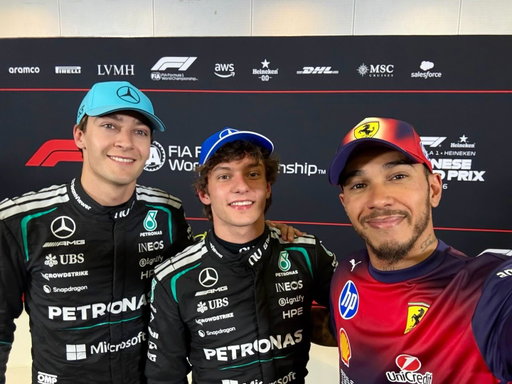 Your top three on the Chinese GP grid 💙🩵❤️