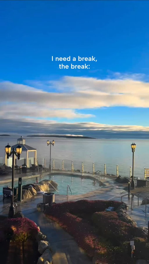 With the soothing sounds of the ocean as your backdrop, relaxation comes naturally here.

Credit: @oakbaybeachhotel

#exploreBC #TheInfiniteCoast