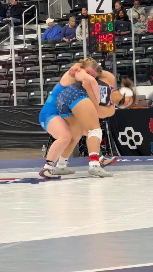 The match was a 10/10…but the reaction was a 12/10 😳😂

#usawrestling🇺🇸