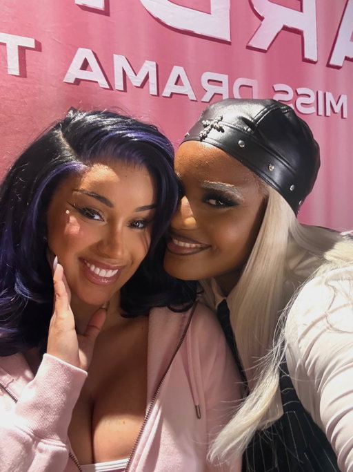 Cardi B told me she LOVED my fuckin’ OUTFIT & my makeup‼️And when I turned to the back she gasped at my dress! Baby can’t nobody tell me SHITTTTT for the rest of my life, you heaaaaa mehhhhhh😱😱😌😌💅🏽💅🏽🤯🤯😩😩😂😂 

If you know me then you know how much I ABSOLUTELY love this woman! She’s my fashion moodboard, her music seeps thru my veins and down thru my subconscious. Belcalis Almanzar is the definition of resilience and the true power of believing in oneself 🌟 Such an honor and an absolute mind PHUCK to have met the most beautiful & the most hardworking woman in the world 🤯 like wtf is my life RIGHT NOW! I hugged her so many times y’all 😭😭 she’s sooo tiny and she’s sooo GORGEOUSSSS and smells so good 😍🥹🙌🏾 😩🫶🏾🥰💗

The Little Miss Drama tour owes me nothing because it gave me EVERYTHING 💕! #littlemissdrama #littlemissdramatour #thelittlemissdramatour #cardib @littlemissdrama