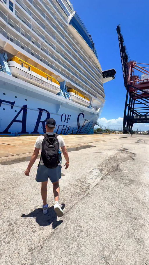 This was the craziest thing I’ve ever done on a cruise ship… 🤯

Crowns Edge, found on the Icon-Class (Icon and Star of the Seas) blew my mind away. With just a rope holding you over 150ft about the ocean, it sure is an adrenaline rush. 😮‍💨 

Would you do this? 🤔💭

🌊🌊🌊🌊🌊🌊🌊🌊🌊🌊🌊🌊🌊🌊🌊🌊🌊🌊🌊🌊 #cruiseship #cruiseaddict #cruising #cruise #travel