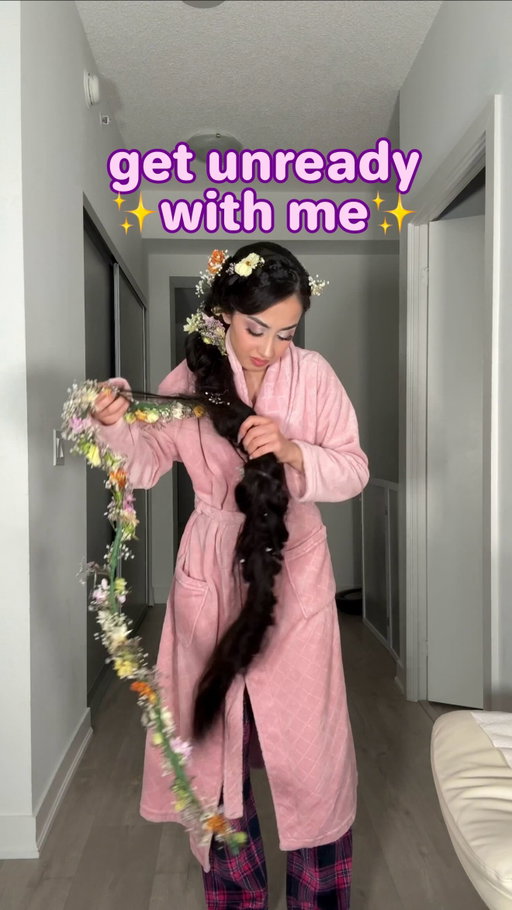 It was 3AM and it took all my willpower not to just crawl into bed with everything still on.

@bellamihair silk seam clip ins, off black (2 packs of 26 inches)
@briogeo pre-wash hair oil
@farmacybeauty green clean cleansing balm
@redkenpro @redken volume injection shampoo & conditioner + all soft leave in treatment
@loccitane shower oil (best shower oil ever)
@colgateus @colgateca toothpaste
@oralb electric toothbrush
@farmacybeauty green clean creamy cleanser
@medicube_global_official zero pore pads
@medicube_korea pdrn pink peptide serum
@caudalieus @caudalie premier cru eye cream
@aprilskin_global artemisia squalane hydra gel cream
@fentybeauty plush puddin intensive recovery lip mask 

I was very sad to be taking apart this beautiful creation by @hairlicioustyles and @designedbytsg 

#pakistaniwedding #desiwedding #ungrwm #rapunzel #tangled