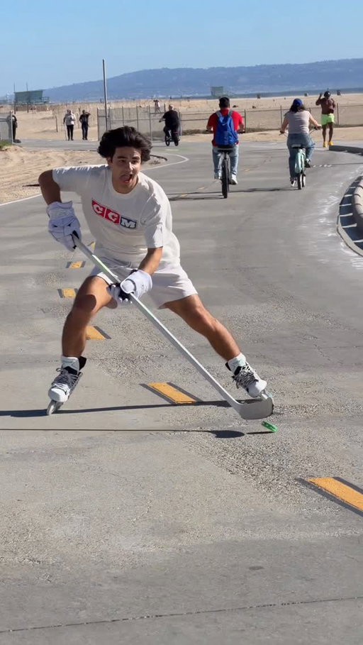 California dreaming’ @ccmhockey