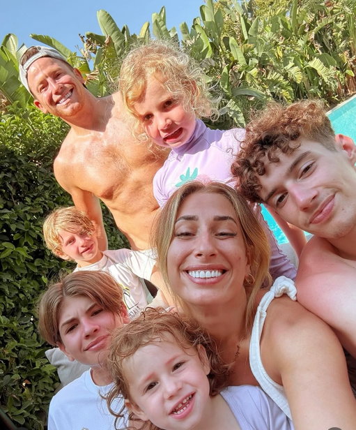 Happy Mothers Day Stace, our very own superwoman.
Thank you for everything you do for us.
You give so much of yourself to everyone around you, I hope you know just how much we love you.
You’re the best mum in the world to our children and we are all so lucky to have you.
❤️💙