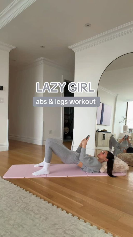 when you wanna scroll but also want to move your body😂
