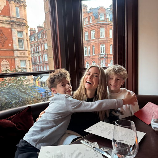 Took the tribe to London + the countryside 🇬🇧