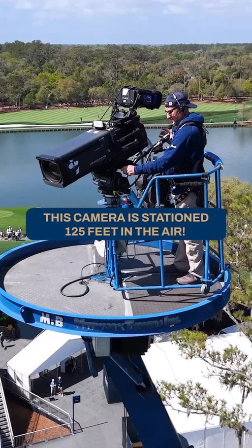 A unique view from one of the coolest jobs in golf 😳