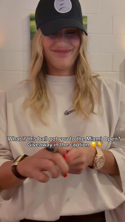 We’re serving up something special… 🎾 Win a pair of tickets to the Miami Open Session 12 on 3/22 + 1 signed tennis ball from @arynasabalenka!

HOW TO ENTER:
1️⃣ Follow @electrolit
2️⃣ Like this post
3️⃣ Tag who you’re bringing! 

Giveaway ends March 20. Must be 18+ and a legal U.S. resident. Winners will be randomly selected and contacted via @Electrolit IG DM.