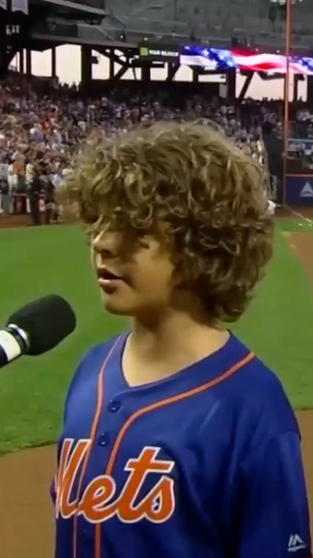 Thinking about the time a young Gaten Matarazzo and his sister Sabrina sang at an MLB game 🥹❤️

New York Yankees vs. San Francisco Giants on MLB #OpeningNight is LIVE on Netflix — March 25 at 8PM ET | 5PM PT.