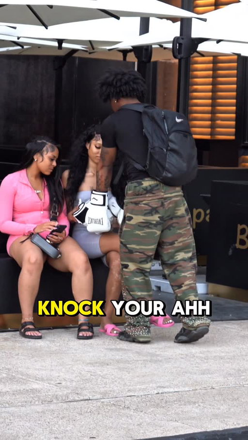 She Got The Best Of Me 🤣🥊
(Follow @charvooo for more) 
•
•
Full Video Loading up
YT: Charvo
follow @charvooo for more 

#reel #explore #trending #htx #charvo