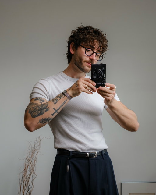 come over, let’s talk about art.