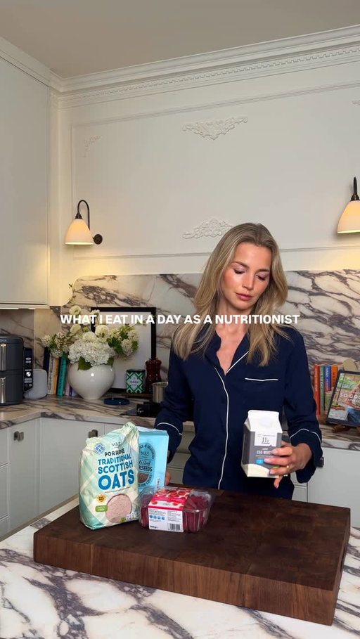 What I eat in a day as a nutritionist

Ad Filled with lots of Eat Well ingredients that you can find in your local M&S Foodhalls by simply looking for the flower on pack.

Breakfast was fluffy egg white oats with my fav high fibre frozen raspberry chia compote. Trust the process, this really works and is a genius way to boost protein without protein powder. Top tip is to add a scoop of the M&S milled flax to your oats to boost the fibre!

For lunch I made a green goddess chopped chicken salad, served with the M&S Nutrient Dense super seeded crackers. Fresh, crunchy and satisfying. This dressing is SO addictive, I will write the recipe up for you guys this week.

Dinner was my chicken shawarma tacos with a sumac onion salad. Really simple to put together, a great midweek winner. Swap chicken mince for beef or lamb! 

 Well fed and ready for bed 💕

#wieiad #whatieatinaday