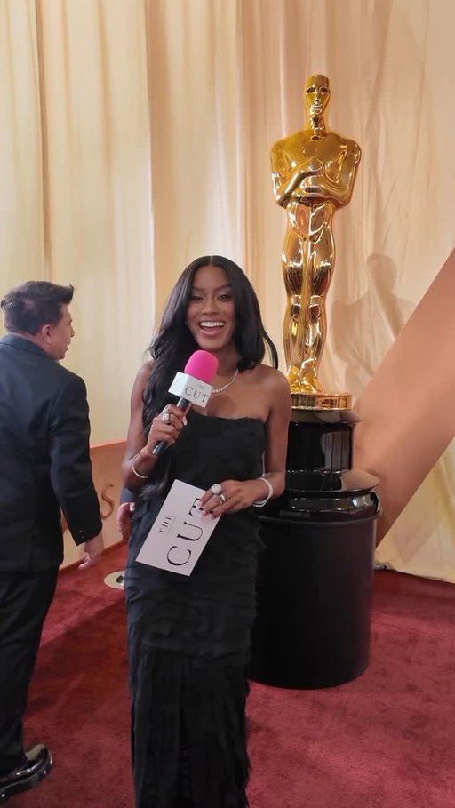 @ciaramiller___ reporting LIVE from the #Oscars red carpet for The Cut!!! Whose looks are you excited to see tonight? Let us know — and follow along here & on stories for all of our coverage. 🏆🏆🏆

This coverage is presented by @Verizon Fios