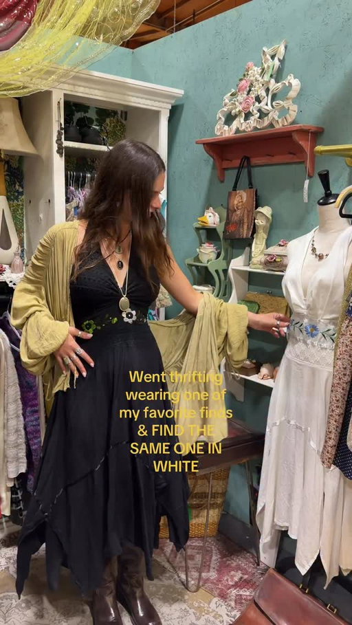 I must be on the thrift gods good side✨✨

-
-
-
#ootd#thrifting#boho#grwm#thriftedstyle