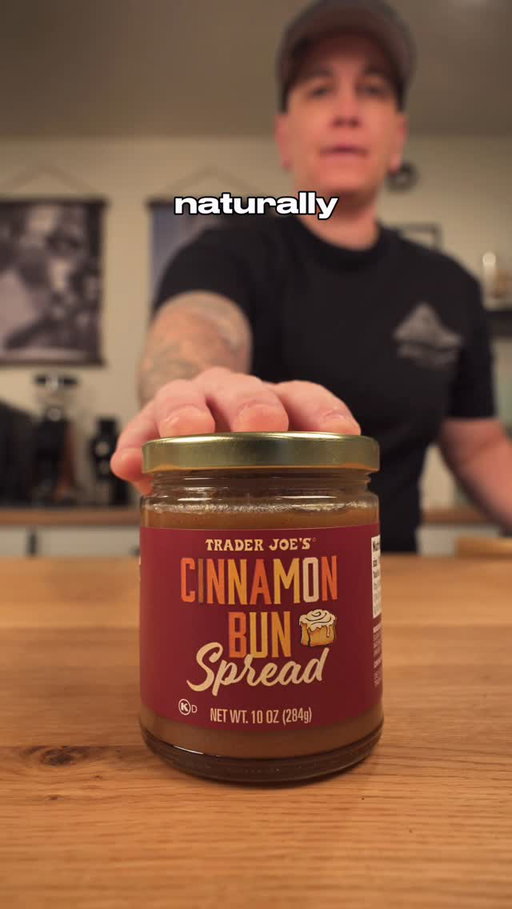 Turning cinnamon buns into lattes on the Casabrews cm5418 

#casabrews #espressomachine #coffeerecipes #cinnamonbun