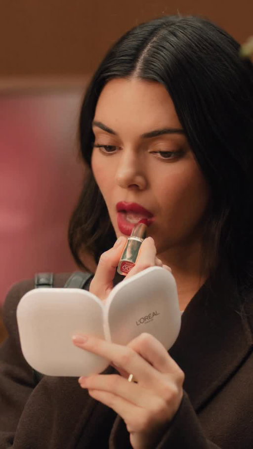 Florals for spring? Groundbreaking 🌸.
Trends come and go, but icons stay forever. @kendalljenner adds the finishing touch with Colour Riche Satin lipstick in shade 300 Le Rouge Paris 💄.
 
See #TheDevilWearsPrada2, in theaters May 1st.
#LOrealParis #LOrealParisMakeup #ColourRiche #TheDevilWearsPrada2