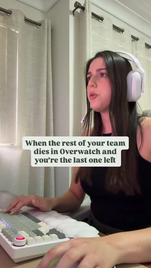 The panic that sets in when you realise the rest of your team is gone and you’re the last one standing. I usually just accept my fate 😅😅

Do you try and run away and wait for your team to respawn or do you accept your fate and join them? 😆

#overwatch #gamergirl #gamingmemes #gamingsetup #ᴘᴄɢᴀᴍᴇʀ