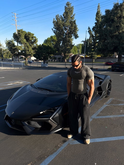 @youngla HUGE RESTOCK tomorrow (Including BATMAN🦇)

Code : YASH (15% off on all YoungLA)