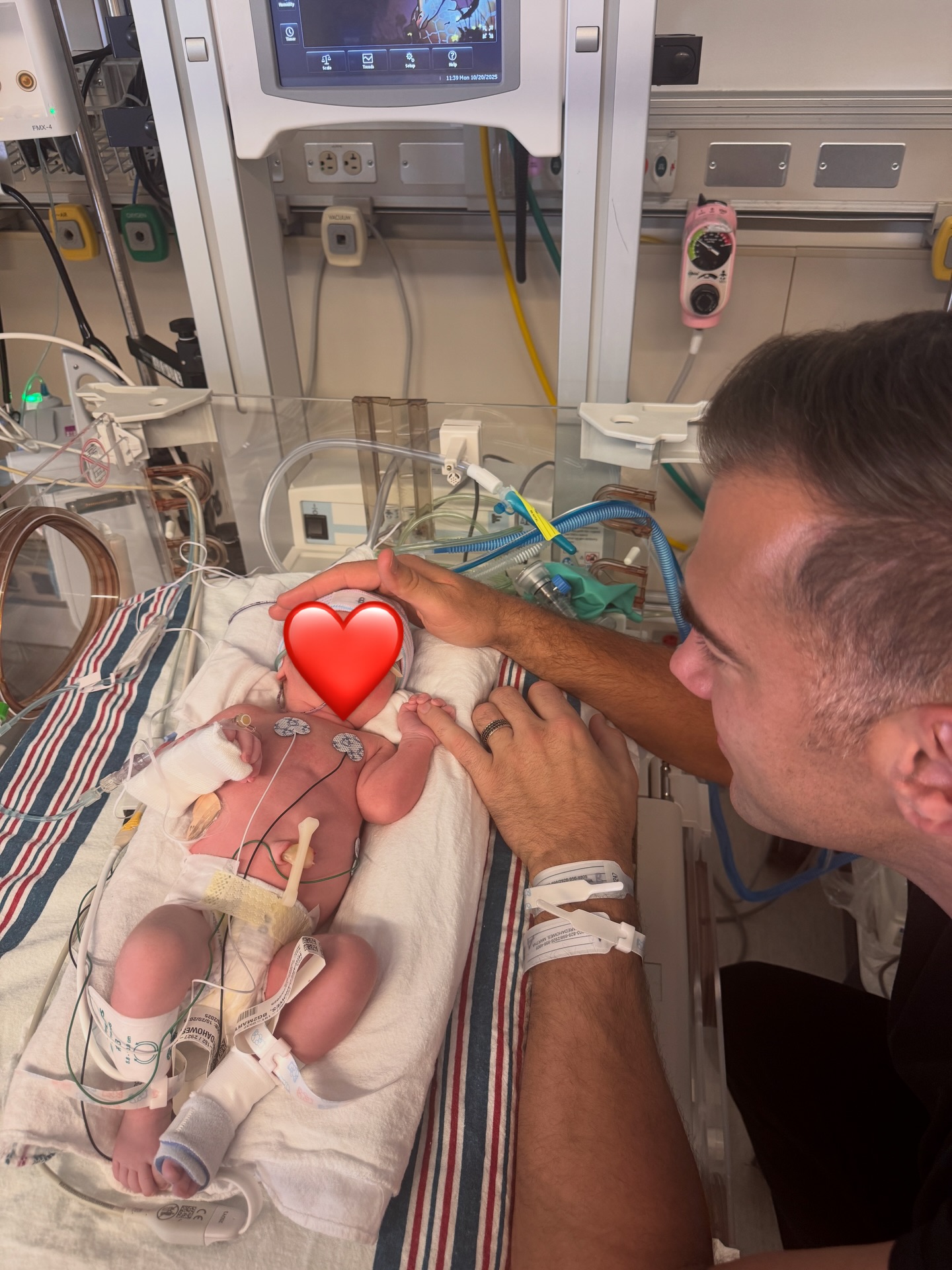 Thank you for the birthday love. 

This year taught me that near-death experiences are the ultimate clarity. While the world saw the highlights, my heart was in the hospital room.

Watching my wife, @marthahigareda and one of our twin daughters fight for their lives changed everything for me. Seeing them healthy today is the only “win” that truly matters.

It’s been a whirlwind of a year:

• Welcoming our twin girls and becoming a father.
• Launching another NYT bestseller and a national tour.
• Playing pro handball in Spain and winning the USA National Championship.
• Hosting incredible guests on The School of Greatness and taking the Summit to the Oscar stage.
• Reconnecting with art, jazz, and the people who fuel my soul.
• And so much more 

But here’s the truth: 

All the trophies and titles are fun, but they aren’t fulfilling without your health and your relationships.

Success is empty if you aren’t there to share it, or if you’re too unwell to enjoy it. 

Focus on your relationship with God, your friends and family, and your inner peace.

How you treat others and how you serve is the only legacy that lasts. Thank you for the birthday love. I’m so grateful and let’s continue to make this next year great as well!