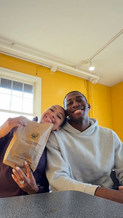 🏀🥯🏀 BAGELS, BUCKETS, BRACKETS 🏀🥯🏀
Tip off the tournament with a $10 Baker’s Dozen w/ 2 tubs of Shmear... Join Einstein Bros. Rewards and redeem the offer 3/18/26 - 3/31/26 👀