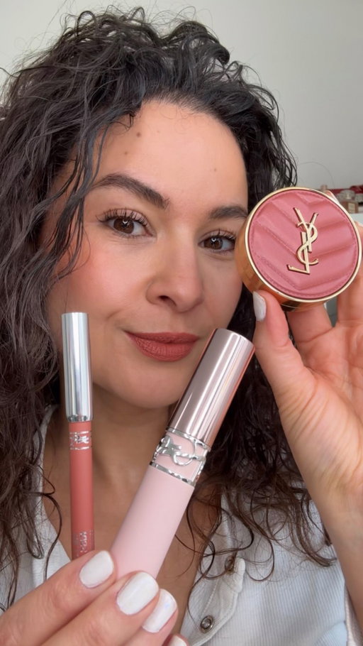 Sometimes you just need to add some colour to your cheeks and lips. I rushed to purchase the new @yslbeauty lip liners and lipsticks and I ended adding a blush into the mix, oh well 🤷🏻‍♀️
YSL blush in shade 12 Honeymoon 
YSL lip liner in shade 105 Burnt Honey
YSL Lip Blusher lipstick in shade 05 Apple Sin

#mtlblogger #mtlbeauty #yslbeautyid #yslmakeup
