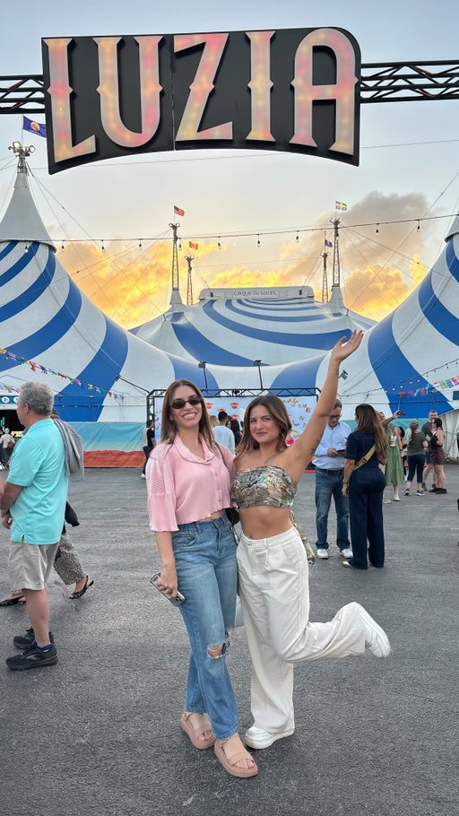 • CIRQUE DU SOLEIL 🎪 en Miami • fuimos con @besada____ a ver LUZIA y quedamos impactadas y profundamente conmovidas 🥹 Es un show BELLÍSIMO inspirado en México que usa luz y lluvia como elementos principales. El circo está en Miami hasta el 25 de Abril, así que si andas por acá APROVECHA esta preciosa experiencia ✨  Además puedes usar el código LUZIA10 para tener un 10% de descuento en tus entradas. Disponibles en el link de mi bio y en www.feverup.com

@luzia.cirquedusoleil @cirquedusoleil @fever_us 
#cirquedusoleil #luzia