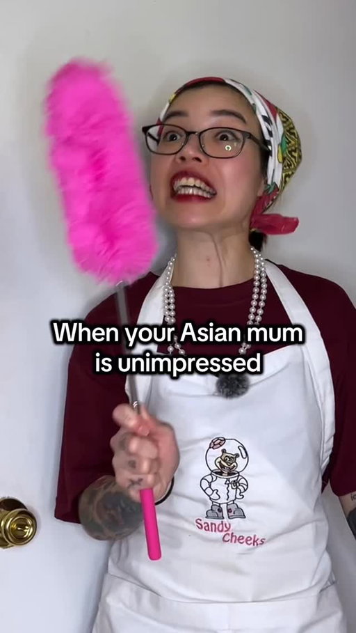 When your mum finds your resume by roastedresumes.com 👀 #roastedresume #wonsulting #resumewriting #skit #comedy