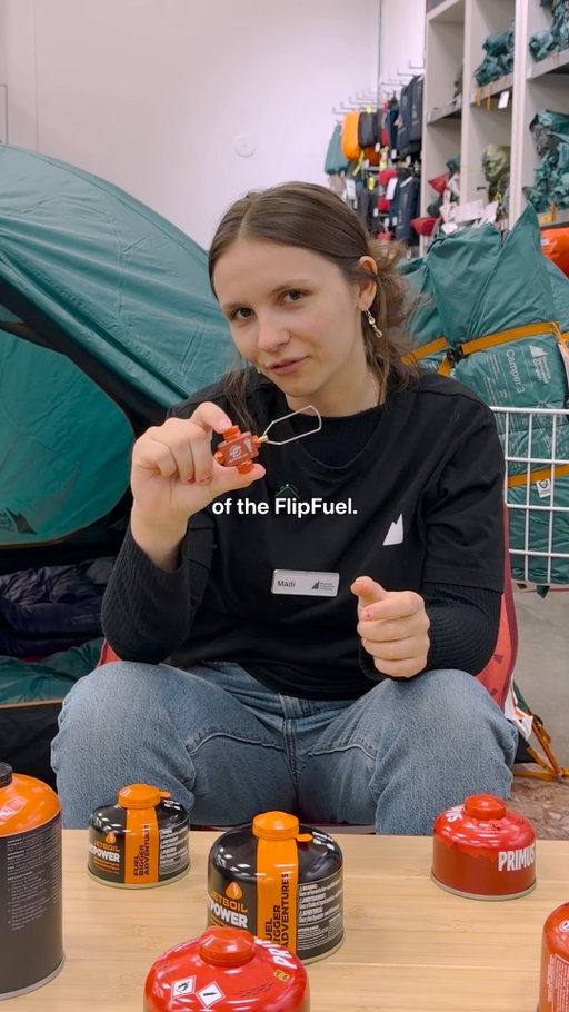 Half-empty fuel canisters piling up? Well, the FlipFuel Fuel Transfer Device lets you combine two half-full canisters into one full one. Save fuel, reduce waste, and get more life out of every canister. Thanks to #MECstaffer Madi from our Nanaimo store for showing us how it works. 

⚠️ Available in-store only, so swing by your local MEC and our staffers can show you how it works.