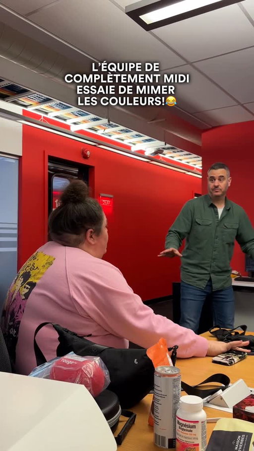 Bientôt dans un théâtre près de chez vous!😂🎭

Complètement midi en semaine dès 11h55 à Rouge!❤️